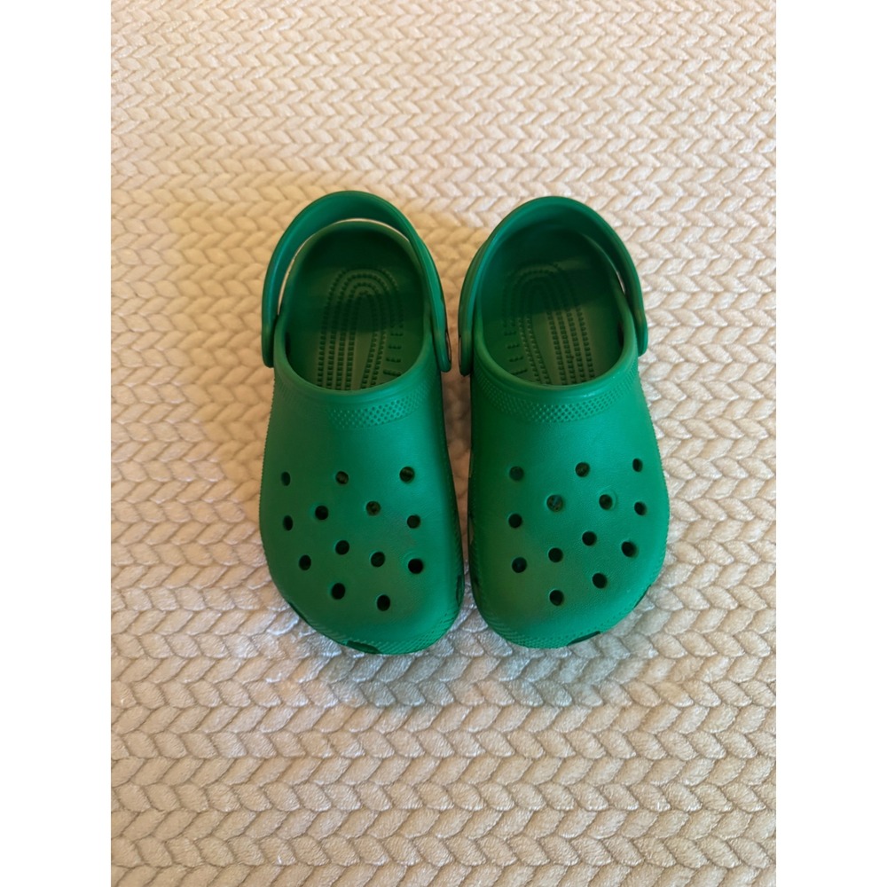 Crocs Classic Clogs Green Slip On Shoes Kids Size J2